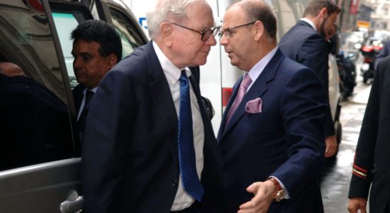 Le 4 regole per investire in Borsa puntando sulle azioni. Parola di Buffett