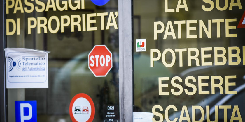 Proroga della patente auto scaduta e revisione dei veicoli col decreto Cura Italia