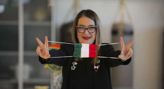 A rischio i nostri risparmi e le nostre aziende saremo comprati per 4 soldi