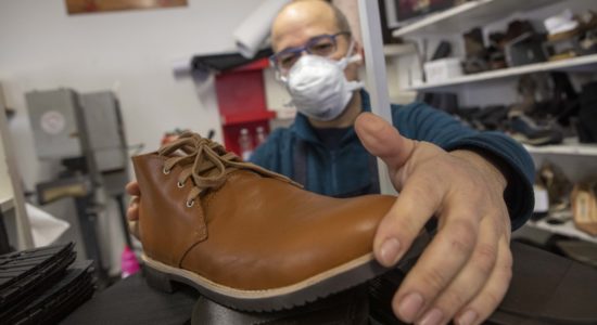 Far fronte alla crisi dei calzaturifici che vedono compromesso il futuro