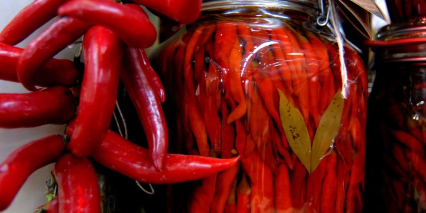 Cosa fare se la lingua brucia a causa del peperoncino, piccante