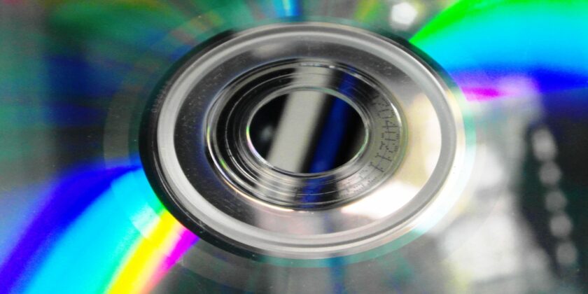 Prima di buttare i tuoi vecchi CD ROM leggi quest'articolo, cambierai subito idea!