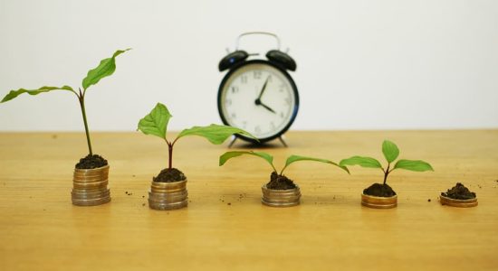interessi, prestiti, banche, rendimenti, investimenti