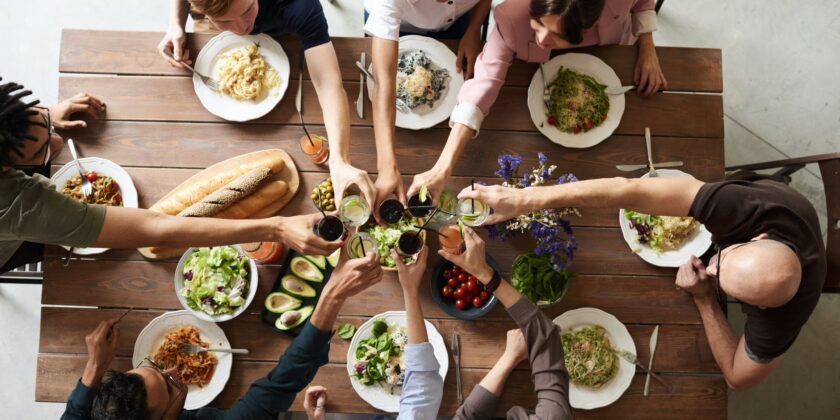 pranzo, cena, cibo, pasto, amici, invito,