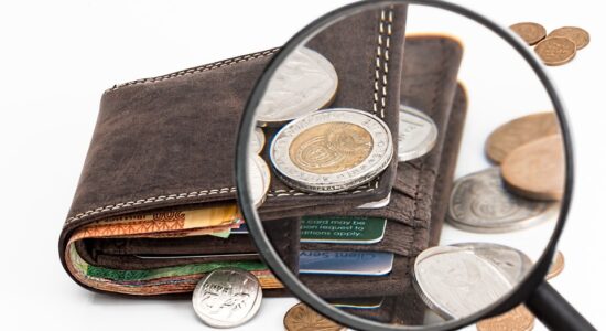 rate, finanziamento, debito, pignoramento, prestito, soldi portafoglio, investimenti, perdita