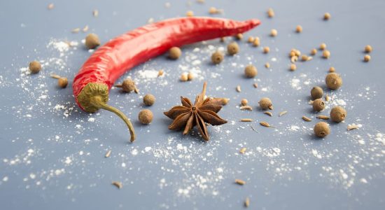 spezie, peperoncino, anice stellato