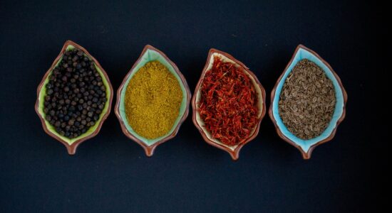 curry, curcuma, spezie