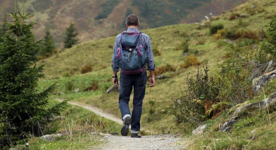trekking