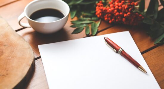 bisogno, emozione, linguaggio