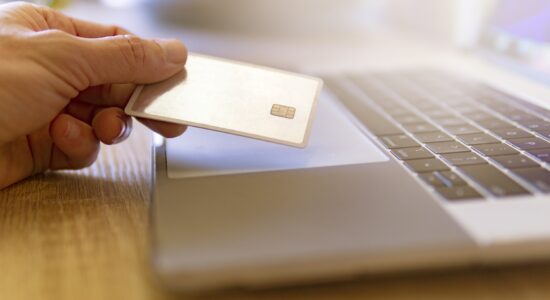 Pagare con PayPal senza avere un account o con una carta non registrata