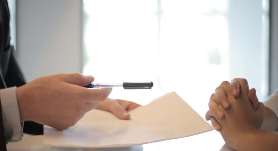 vendere casa tramite agenzia immobiliare