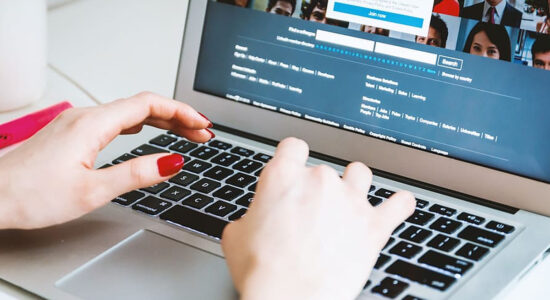 cercare lavoro tramite LinkedIn