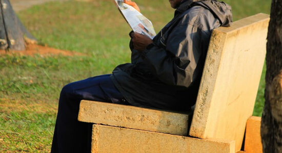 anziano in solitudine
