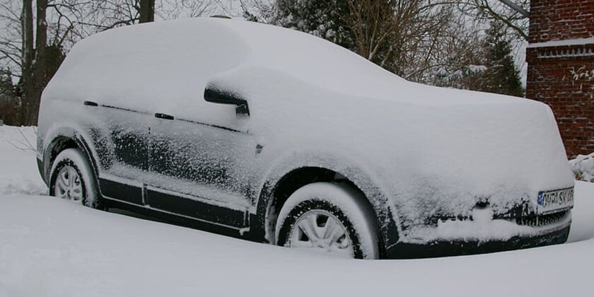 automobile innevata