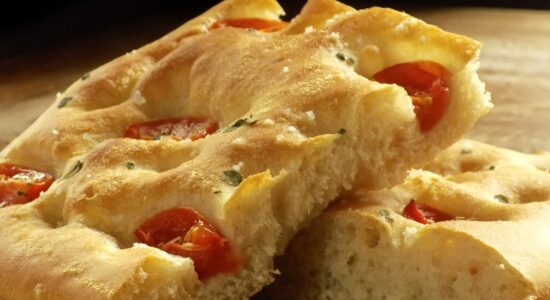 focaccia ai pomodorini