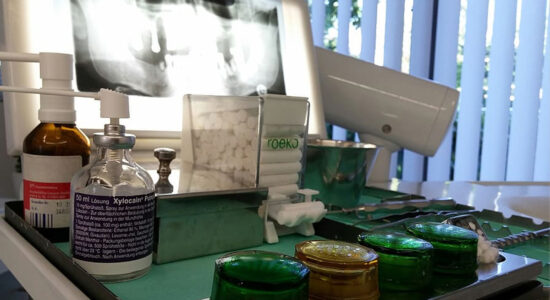 strumenti del dentista