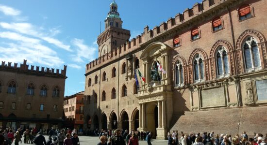 città di bologna piazza grande