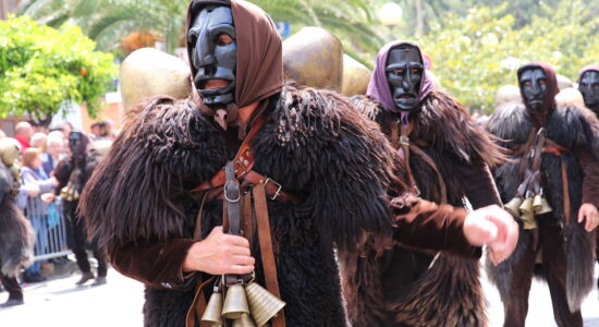 maschera tradizionale sardegna