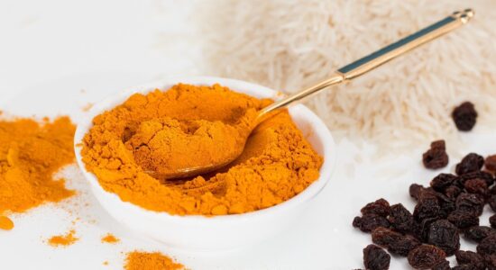 usare la curcuma e ottenere benefici