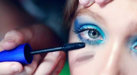 mascara