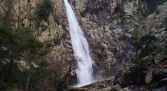 Cascata Piscina Irgas