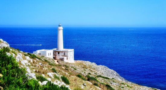 faro punta palascia