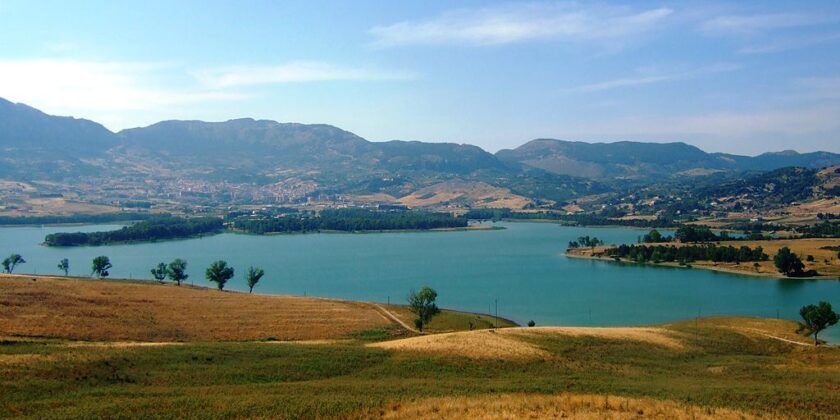 lago-di-piana-degli-albanesi