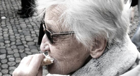 demenza masticazione