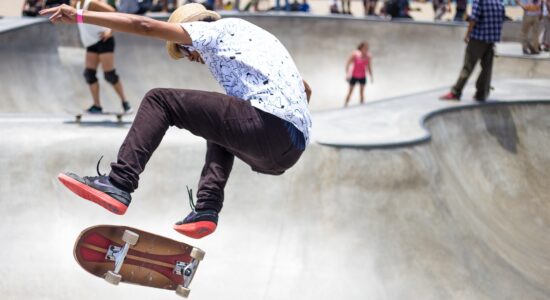 skateboard