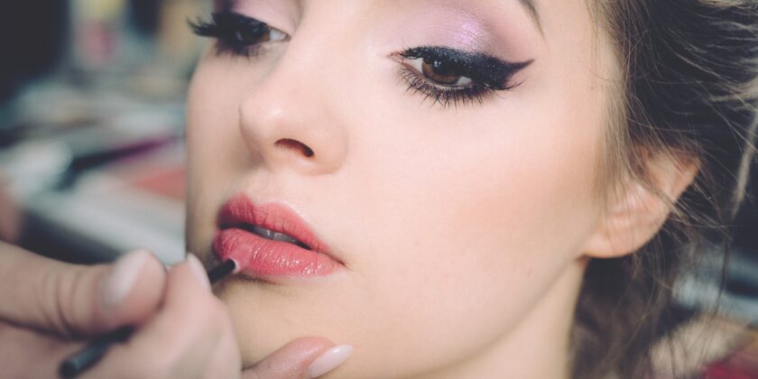 virgola eyeliner