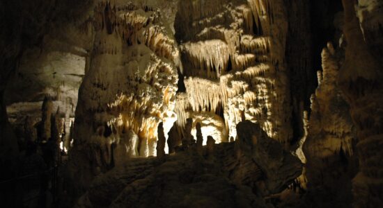 Grotte di Postumia