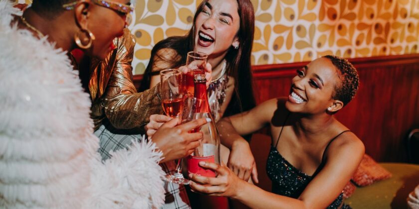 3 segni zodiacali pronti a brindare alla salute