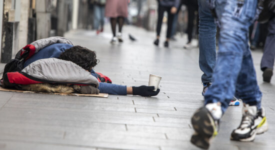 500 euro al mese di pensione in Italia senza morire di fame