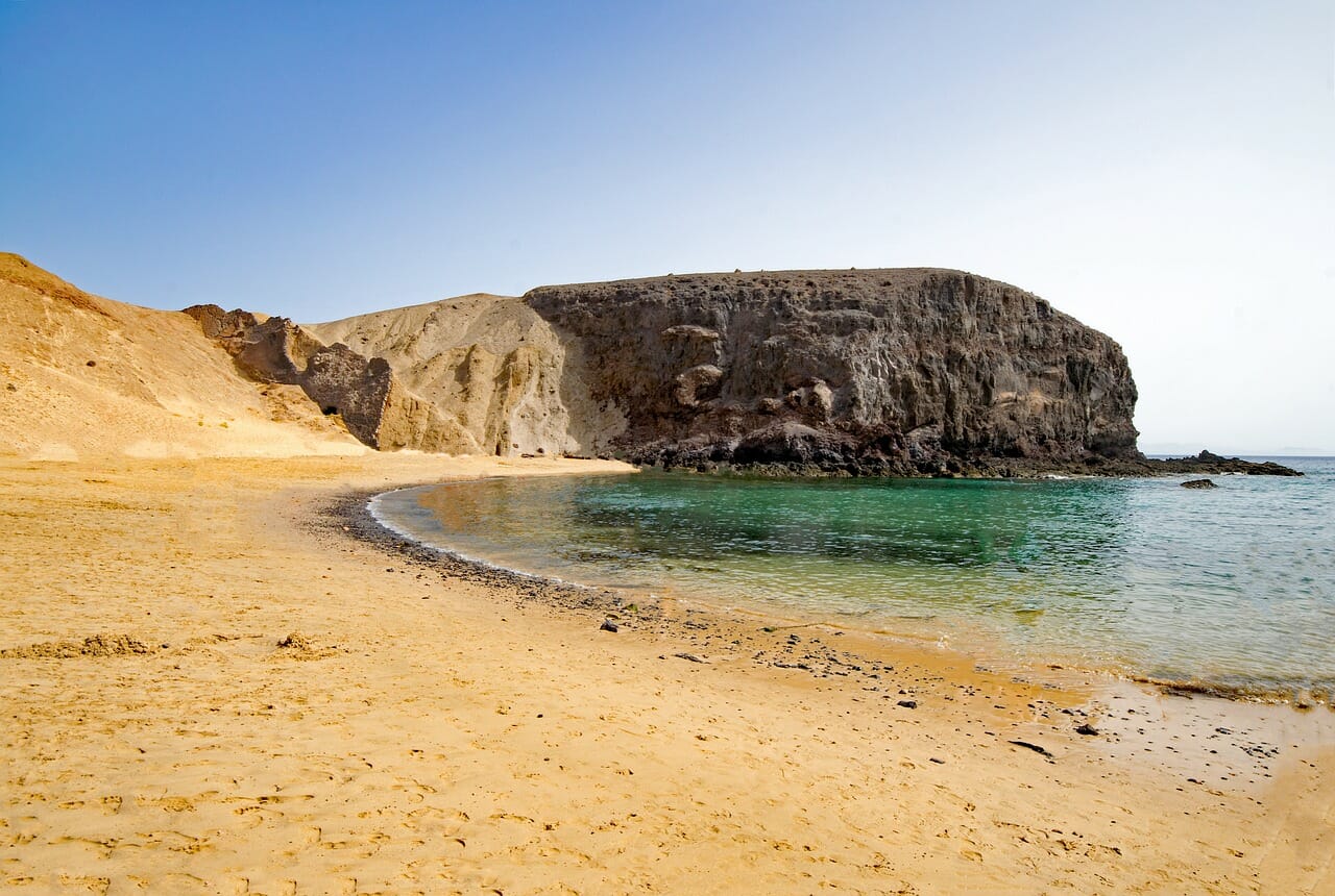 A Lanzarote la temperatura media si aggira intorno ai 20 gradi