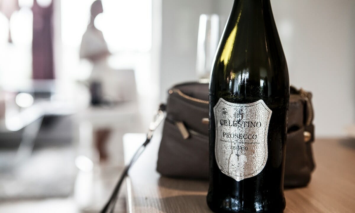 Aggiungiamo anche il prosecco