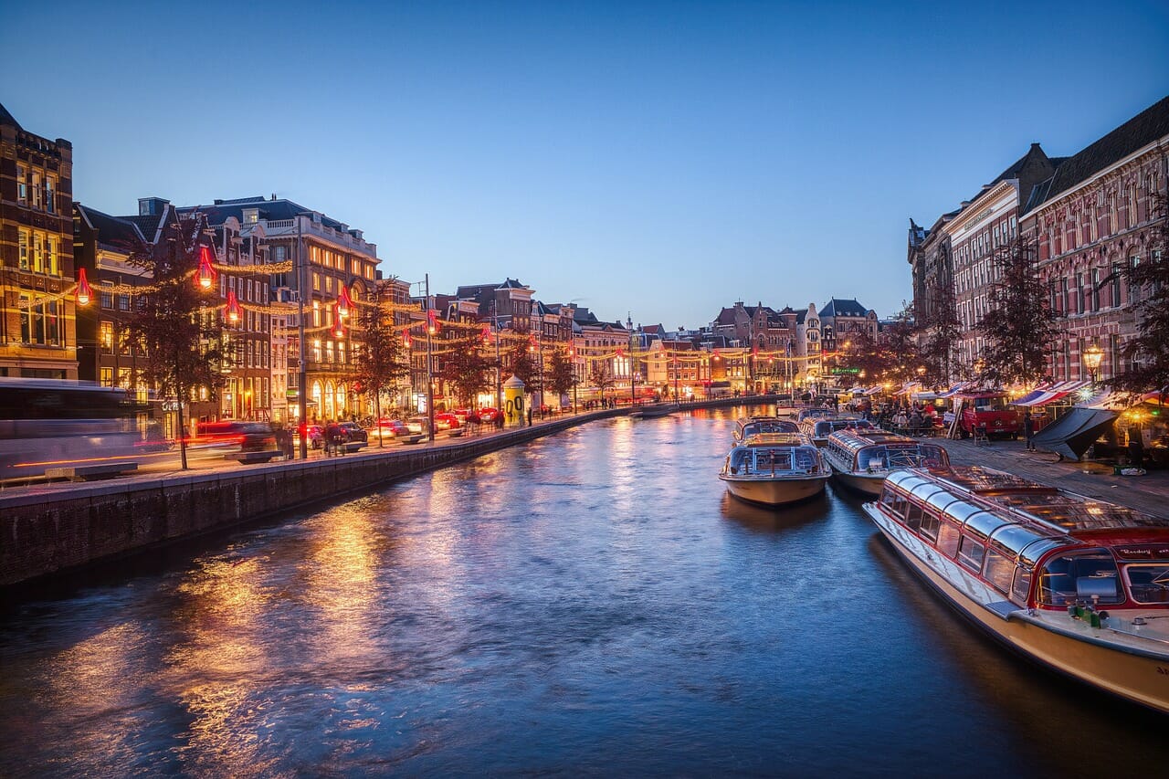 Amsterdam è la meta che fa per noi