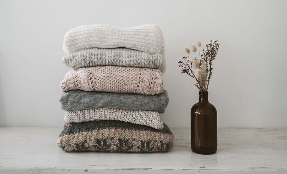 Anche con maglioni o camicie possiamo creare originali confezioni regalo