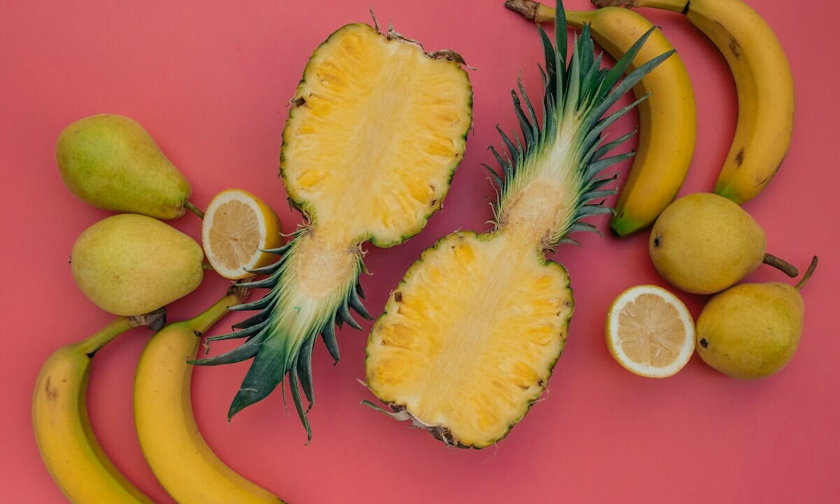 Cibi come ananas, banane e arance potrebbero contenere melatonina