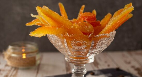 Come fare le scorze di arancia candita