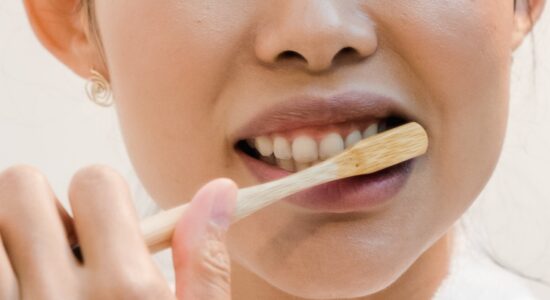 Come rimuovere il tartaro e avere i denti bianchi