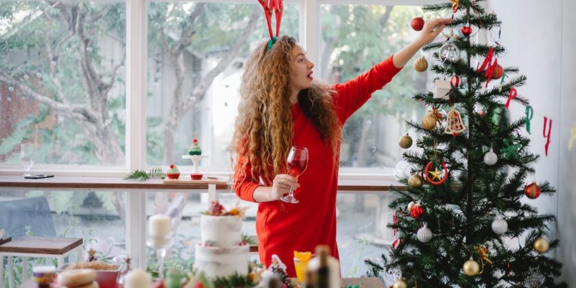 Come vestirsi a Natale per nascondere la pancia gonfia
