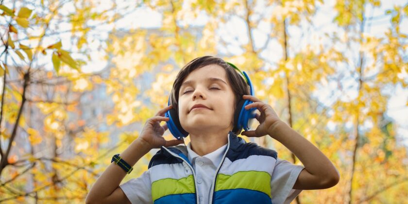 Cosa succede al cervello quando ascoltiamo musica