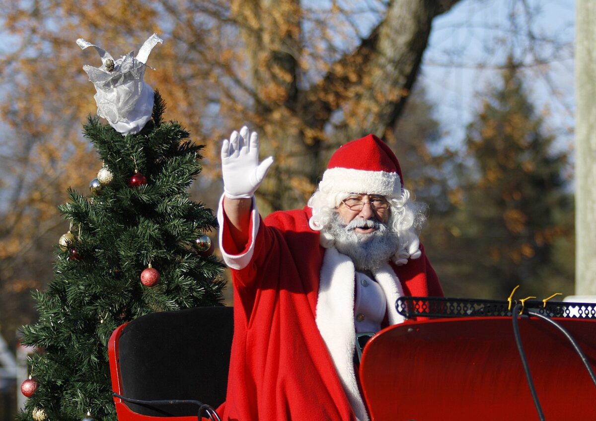 Durante la Vigilia di Natale ci sarà la distribuzione dei doni da parte di Babbo Natale-proiezionidiborsa.it