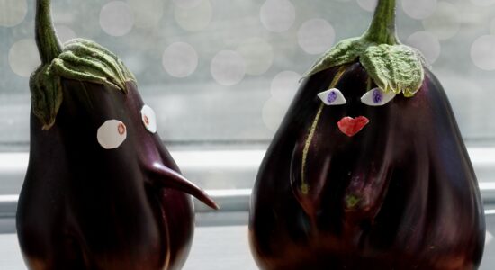 È pronto in 5 minuti il pesto di melanzane