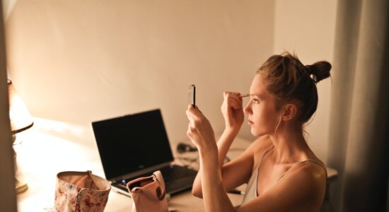 Ecco il trucco occhi di tendenza a Capodanno-proiezionidiborsa.it