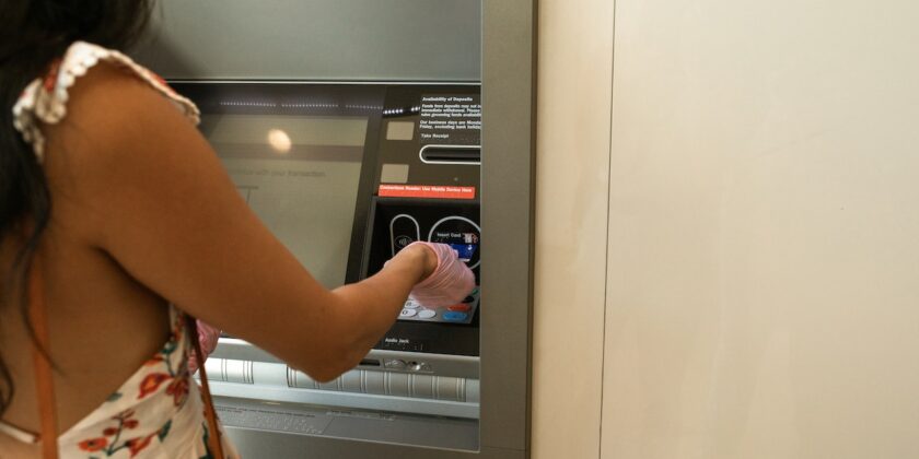 Ecco quanto si può prelevare con il bancomat