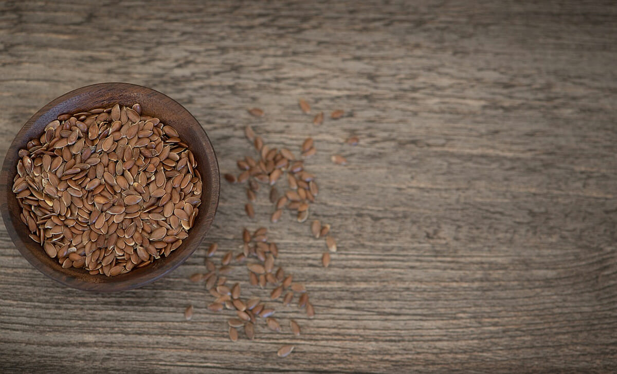 I semi di lino possono essere consumati sia integri che sotto forma di farina