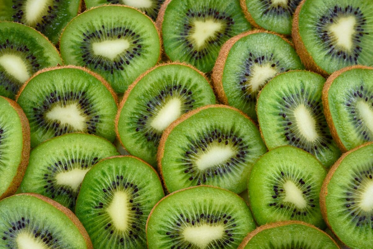 Il kiwi ha proprietà lassative-proiezionidiborsa.it