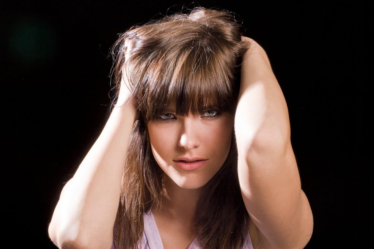 l metodo che vedremo funziona solo con i capelli lunghi almeno fin sotto le spalle