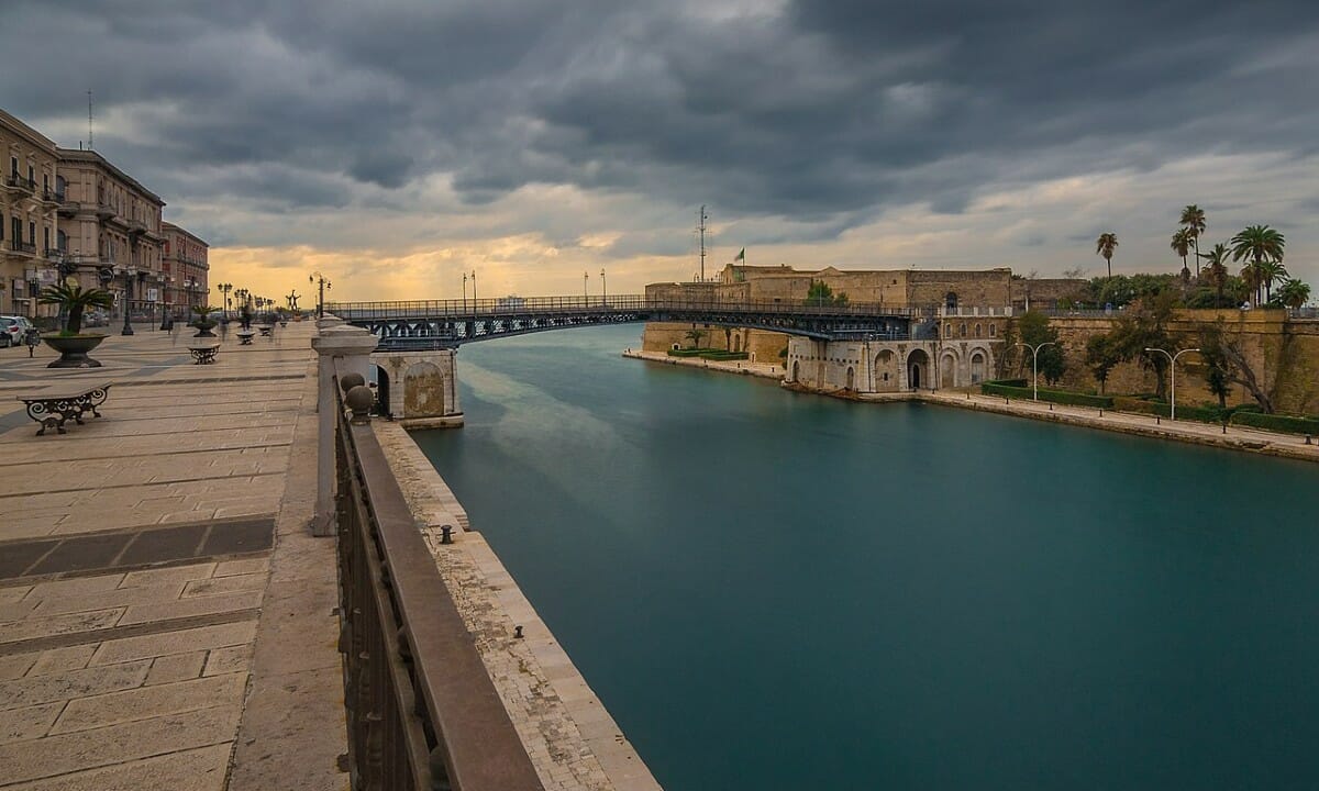 Il ponte girevole a Taranto